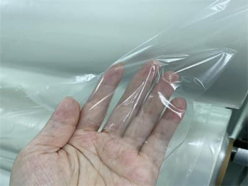 TPU防水透气膜-用途：服装鞋材面料贴合